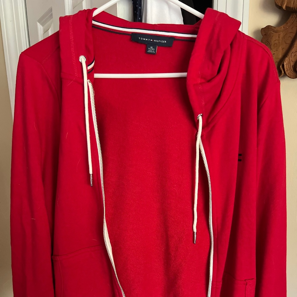 Tommy Hilfiger XL zip up swearshirt